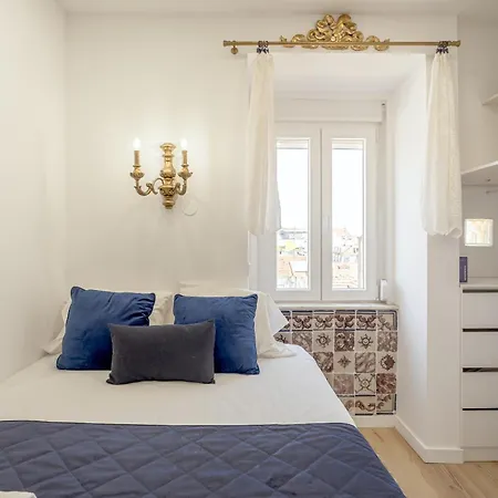 Bairro Alto Stylish Ii By Homing